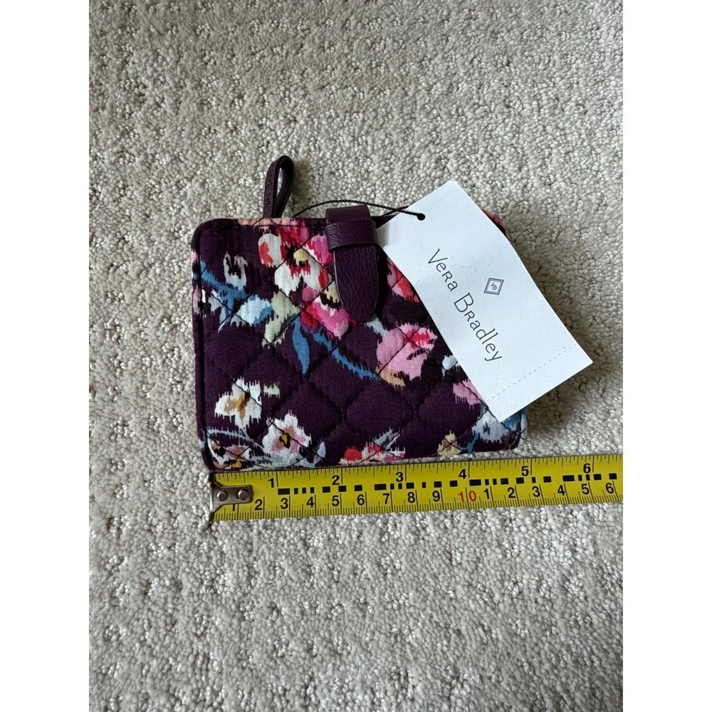 Vera Bradley Small Wallet Womens OS Purple Indiana Rose NEW RFID Floral Quilted